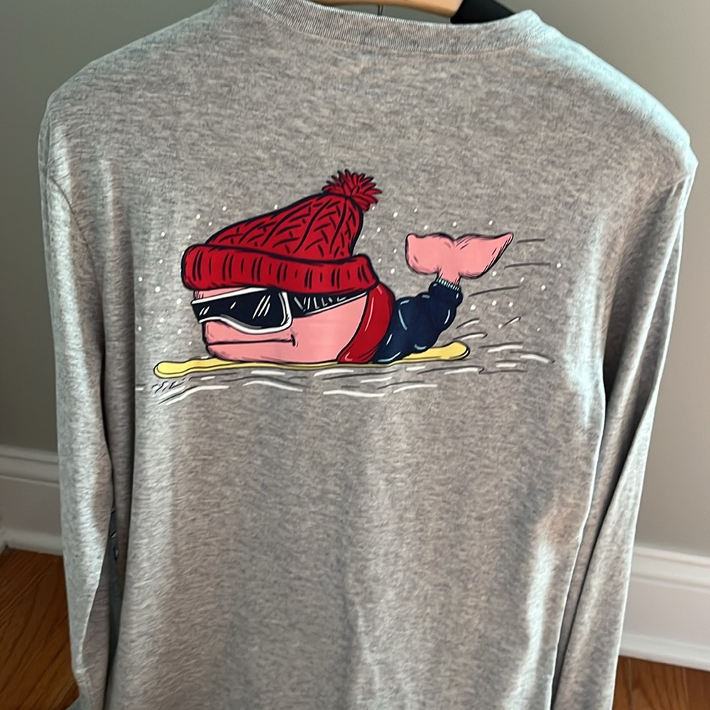 Brand NEW with tags! Men’s long sleeve snowboarding tee Vineyard Vines